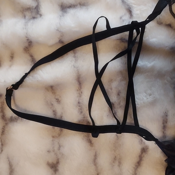 Savage X Fenty Sheer Ruffle Underwire Bra Black - Picture 9 of 12